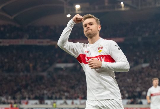 Maximilian Mittelstädt im Trikot vom VfB Stuttgart
