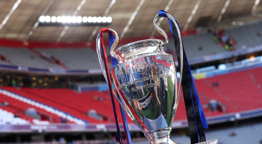 Champions-League-Trophäe