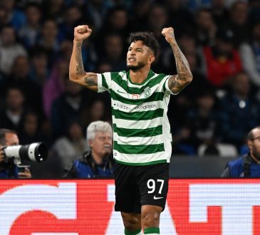 Luis Suarez jubelt im Sporting Trikot