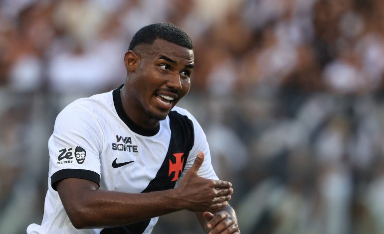 Vasco da Gama Linksverteidiger Cuiabano in einem Spiel