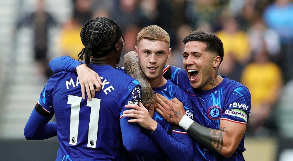 Enzo Fernandez mit Cole Palmer - Chelsea London