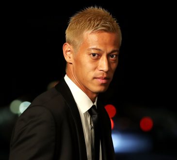 Keisuke Honda im Anzug