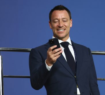 John Terry im Anzug