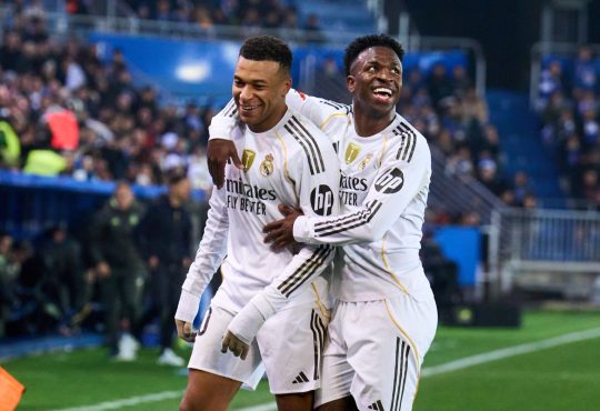 Vinicius / Kylian Mbappe