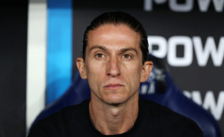 Filipe Luis auf der Trainerbank