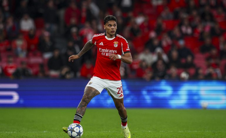 Richard Rios im Trikot von Benfica Lissabon