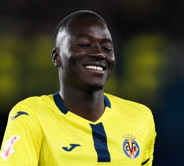 Pape Gueye im Trikot von Villarreal