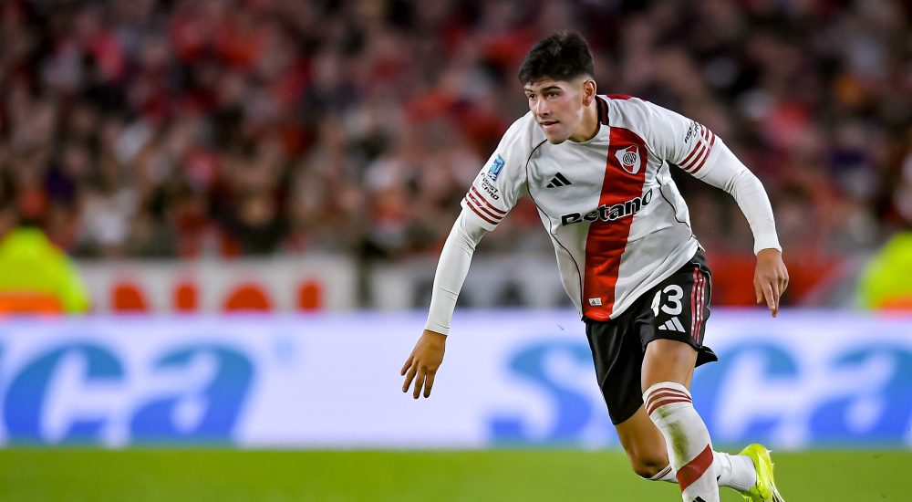 Lautaro Rivero am Ball für River Plate